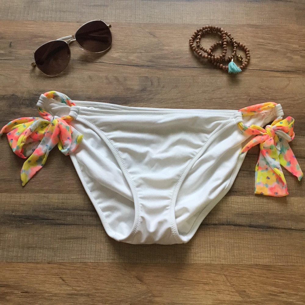 Victoria's Secret bikini bottoms